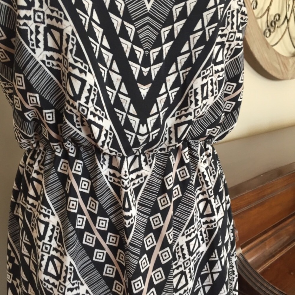 NWOT Maxi Dress! - Picture 3 of 8